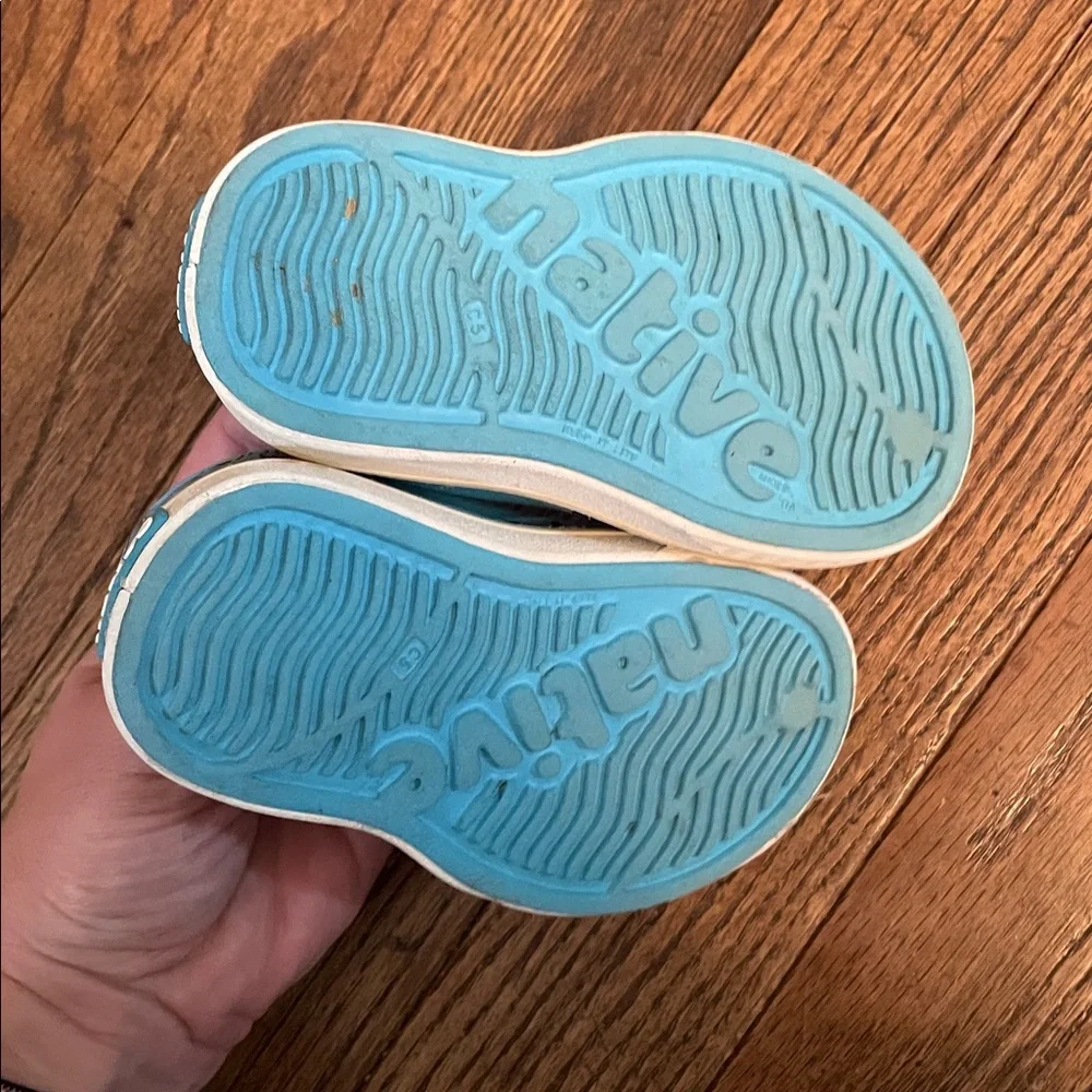 Native Light Blue Comic Print for toddlers size 5